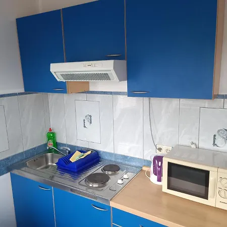 Apartmán Latina With 6 And A Shared Pool *